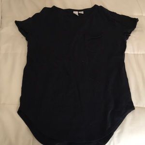 Plain black men’s tee